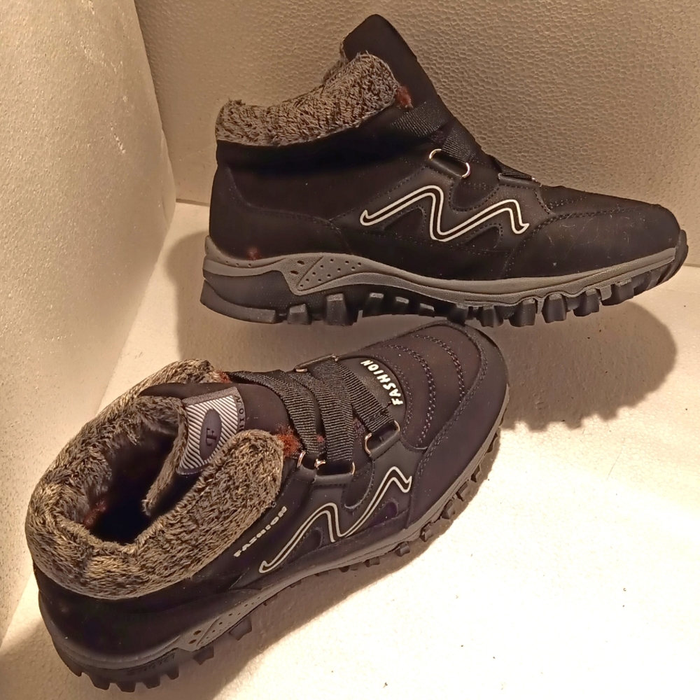 Fashion Mid Top Shoes